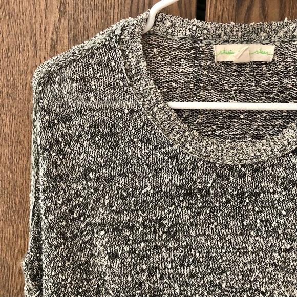 Staring at Stars Gray Cropped Knit Sweater - Picture 5 of 5